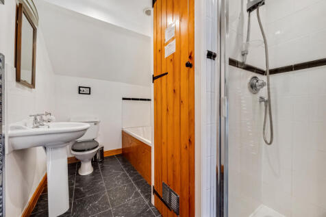 Cottage Bathroom