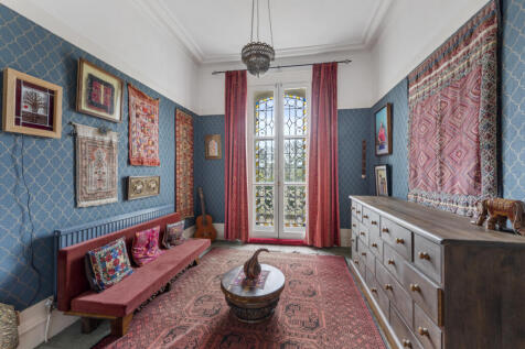 Landing/Bedroom