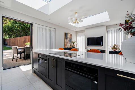 Kitchen/Patio