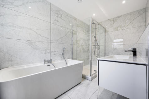 Bedroom 2 En-Suite
