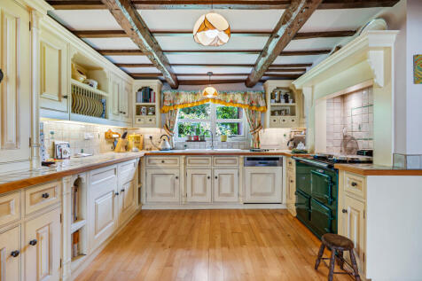 Cottage Kitchen