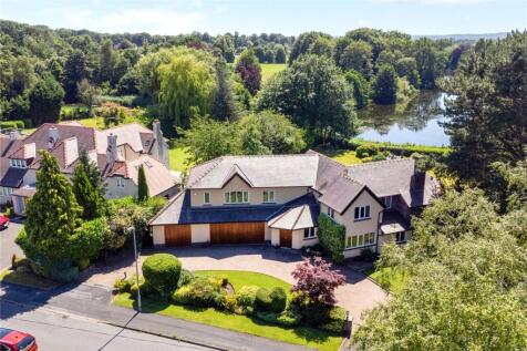 6 Anglesey Drive