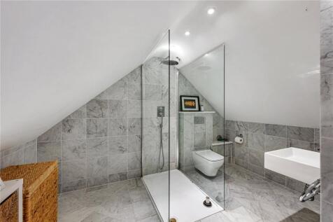 2nd Floor Bathroom