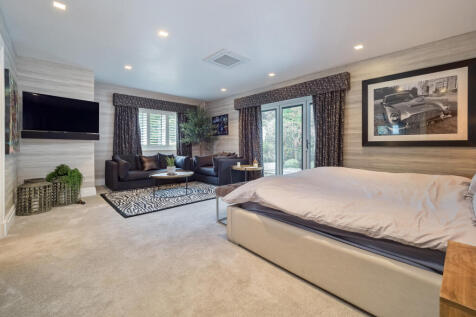 Principal Bedroom