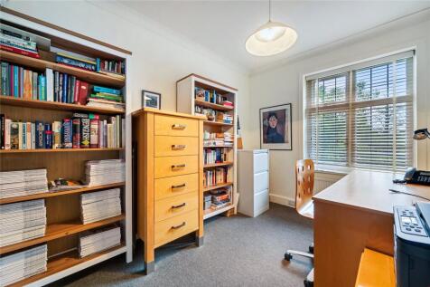 Bedroom 5/Office