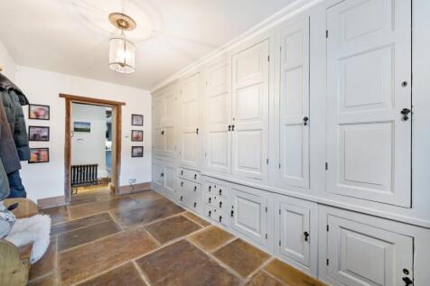 Entrance/Boot Room