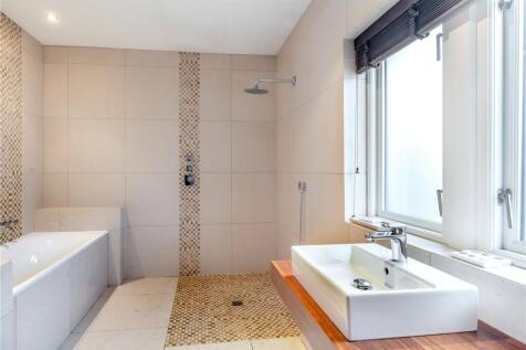 Bedroom 2 En-Suite