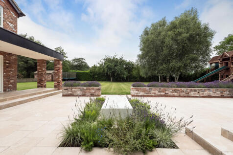 Garden Terrace
