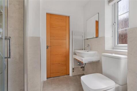 Shared En Suite