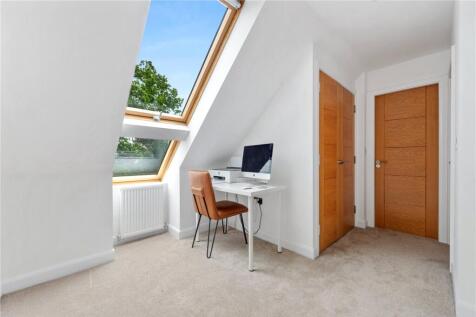 2nd Floor Landing
