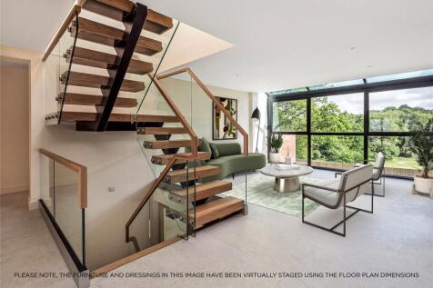 Stairs/Lounge