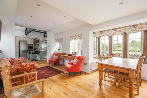 Breakfast Room