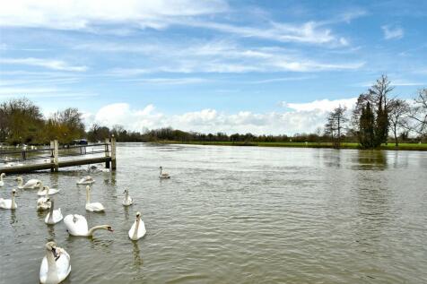 Nearby River Thames