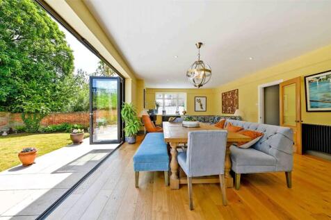 Drawing Room/Dining