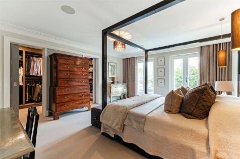 Principsl Bedroom