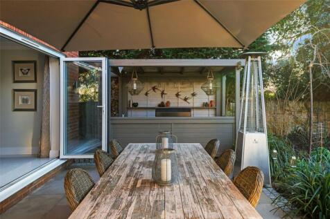 Outdoor Kitchen Area