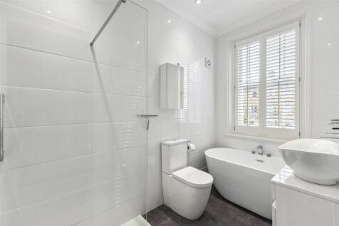 Bedroom Two En Suite