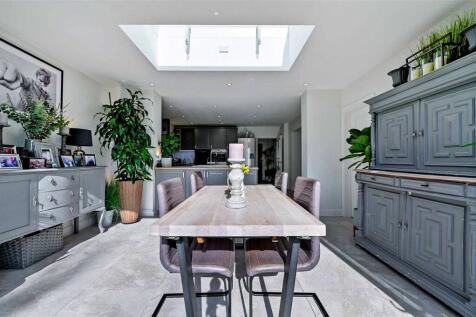 Breakfast Room