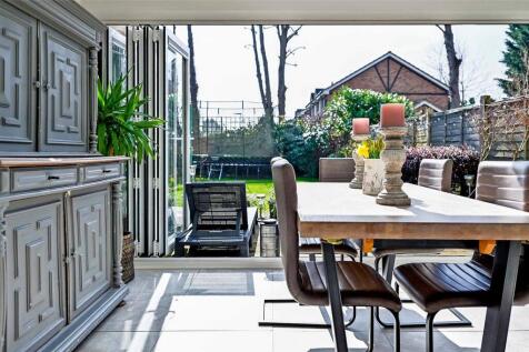 Breakfast Room