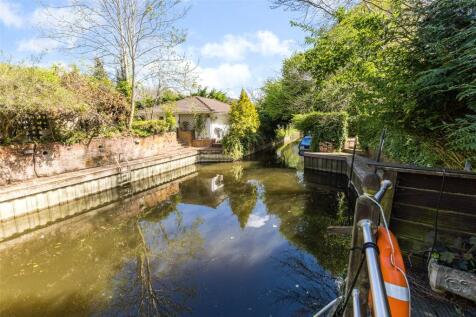 Mooring