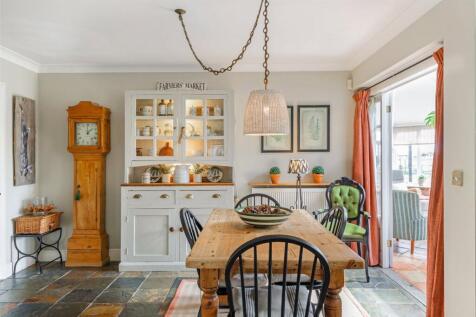 Breakfast Room