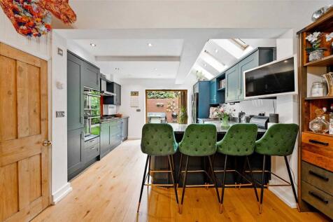 Kitchen/Dining