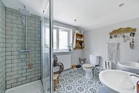 Main En Suite