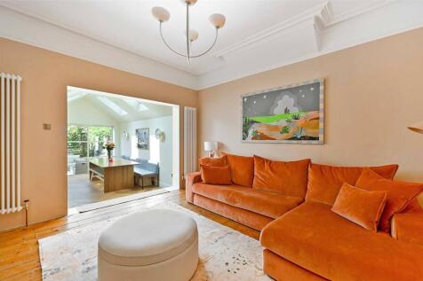 2nd Sitting Room