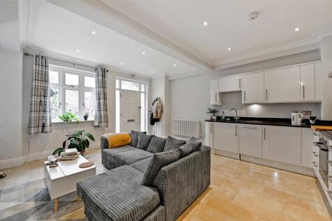 Kitchen/Sitting Room