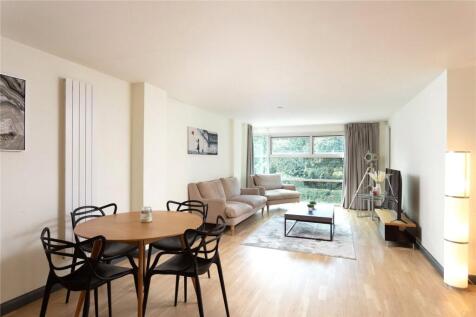 Living/Dining Area
