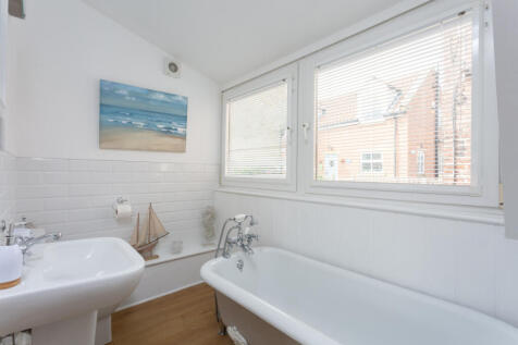 En Suite Bathroom
