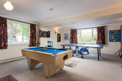 Family/games room
