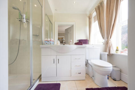 En Suite Shower