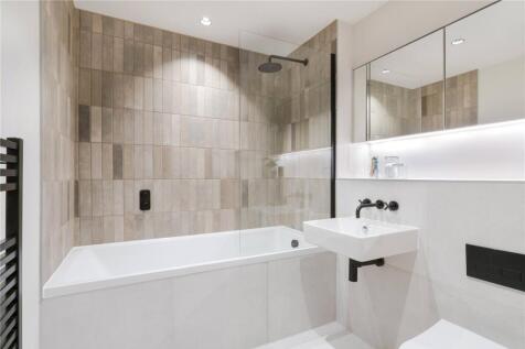 Show Apartment