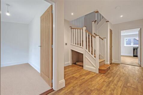 Larcombe Mews