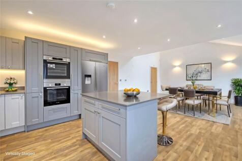 Larcombe Mews