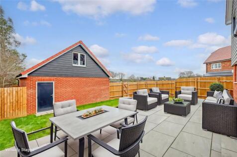 Larcombe Mews