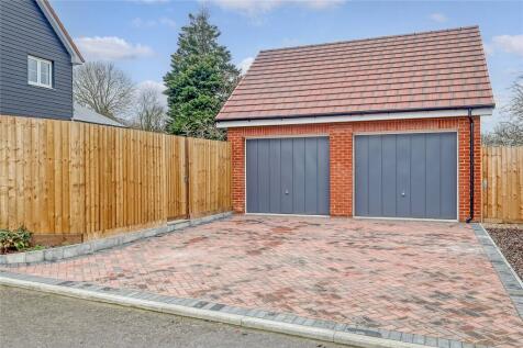 Larcombe Mews