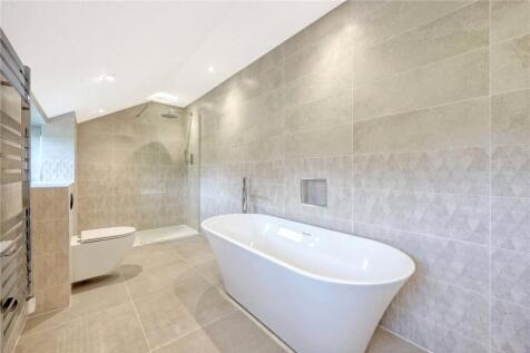 Kingfisher Bathroom
