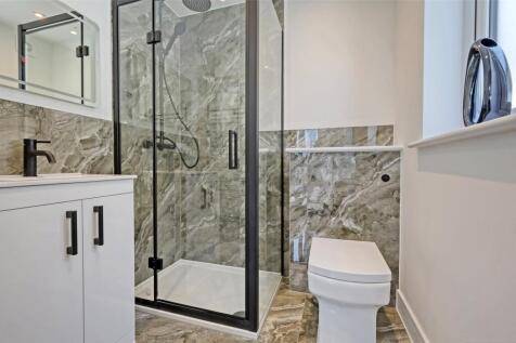 Example En Suite