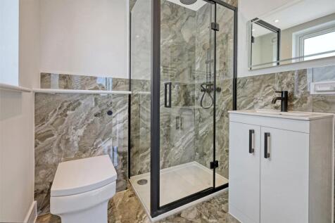 Example En Suite