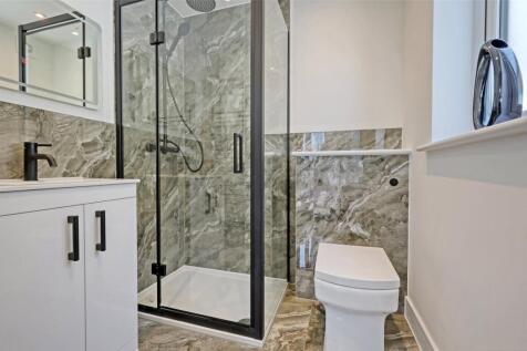 Example En Suite