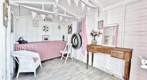 Beach Hut