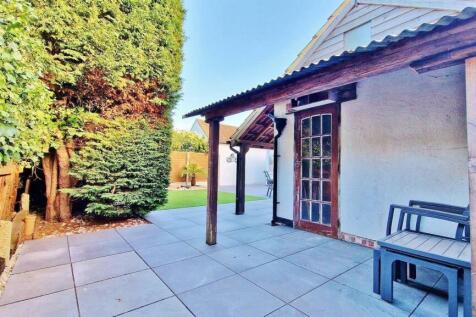 Outside - Rear