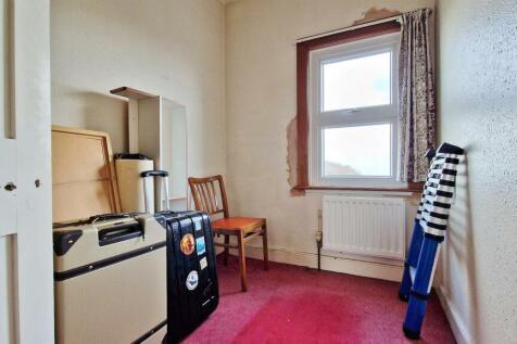 Bedroom 5/Office