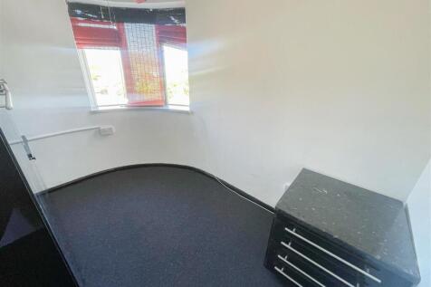 Study/ Bedroom