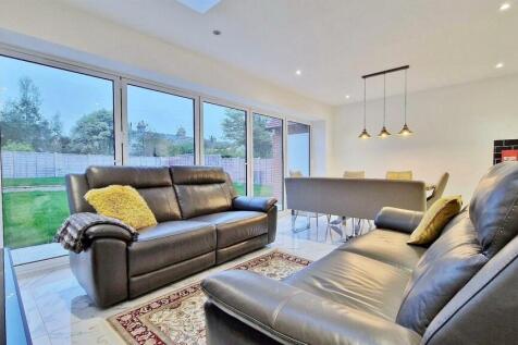 Lounge / Sitting Room