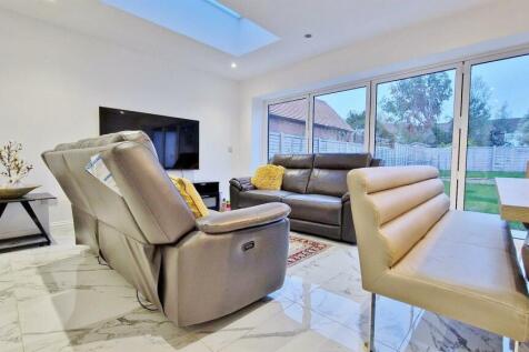 Lounge / Sitting Room
