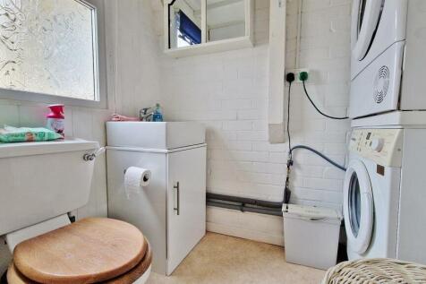 Cloakroom/Utility