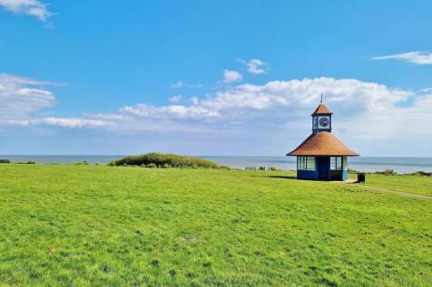 FRINTON ON SEA SEAFRONT